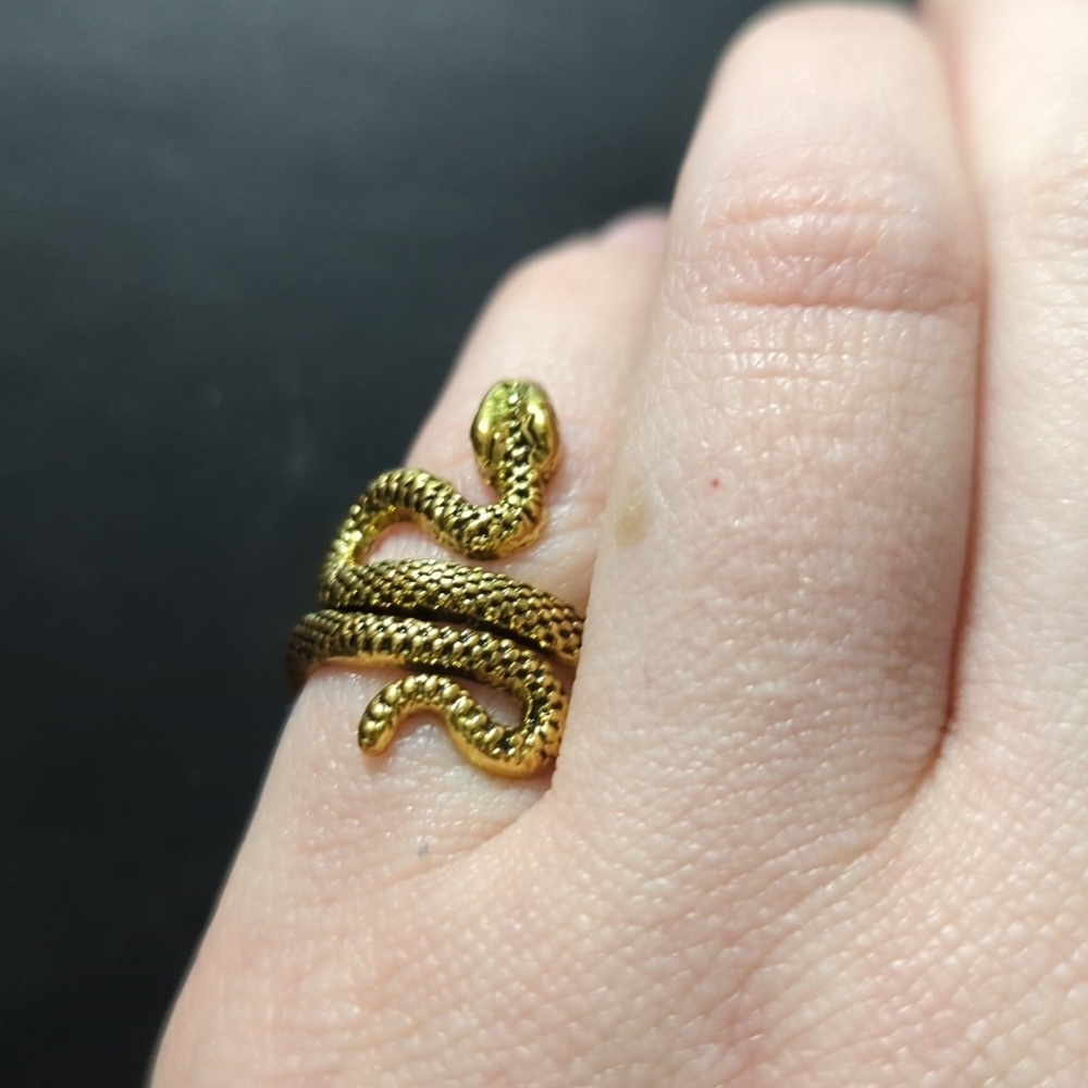 Gold Tone Textured Snake Serpent Statement Ring - size 4.5